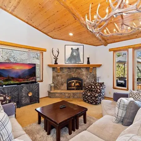 Custom Single Story Cabin With Jacuzzi Pool Table & Big Game Room With Arcade Games Lac Big Bear Extérieur photo