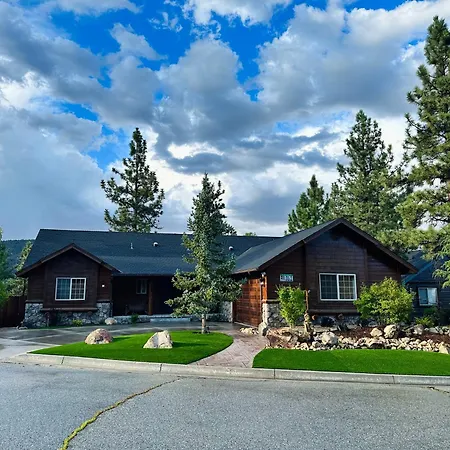 Custom Single Story Cabin With Jacuzzi Pool Table & Big Game Room With Arcade Games Lac Big Bear Extérieur photo